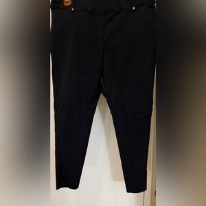 🌟Maurice’s🌟 Black Skinny Pants size XXL (R)